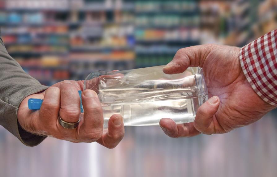 Destilerías de Nevada cambian alcohol por gel desinfectante