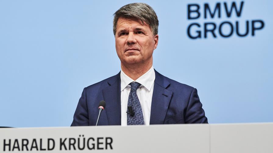 Renuncia jefe ejecutivo de BMW