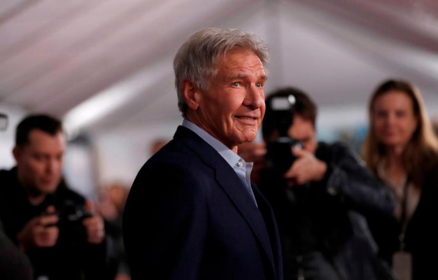 Harrison Ford llega a Inglaterra para filmar Indiana Jones 5