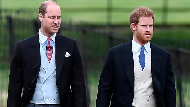 Príncipes de Inglaterra desmienten una noticia sobre su mala relación