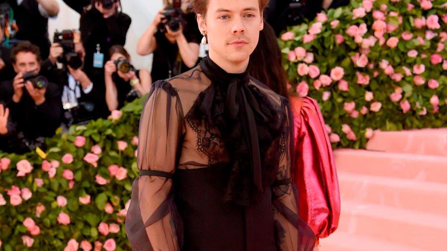 ‘Pleasing’, la línea con la que Harry Styles apuesta a la cosmética sin género 