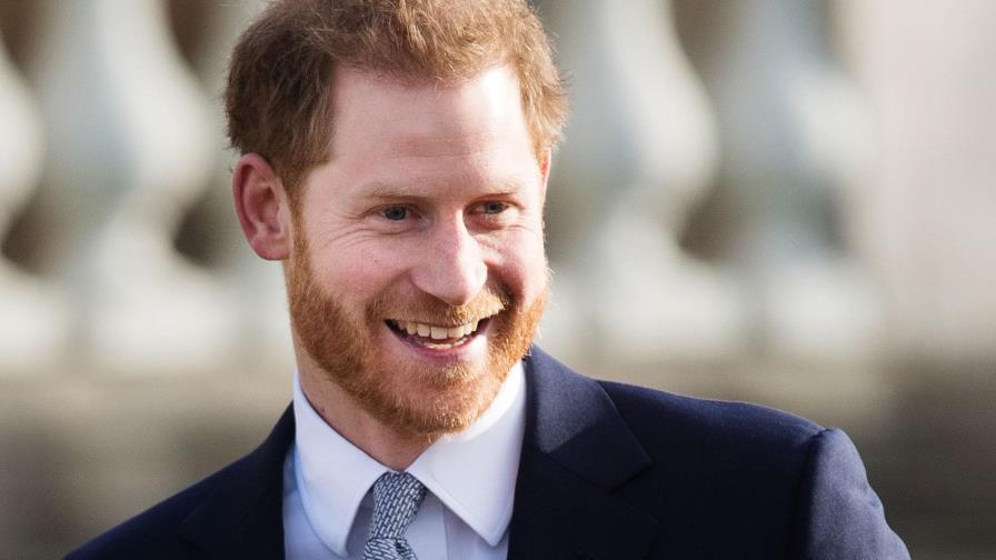 Príncipe Harry deja la caza y vende sus costosos rifles para complacer a Meghan