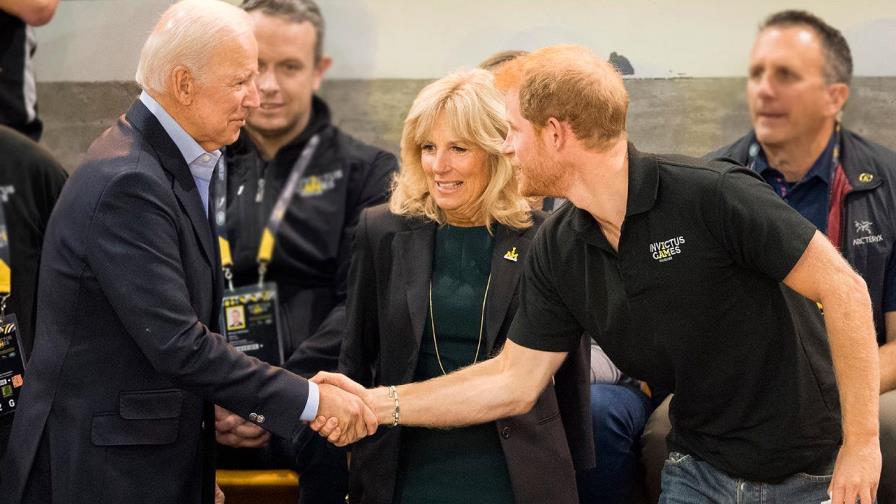 Biden afirma que legado del príncipe Felipe perdurará más allá de su familia Biden afirma que legado del príncipe Felipe perdurará más allá de su familia