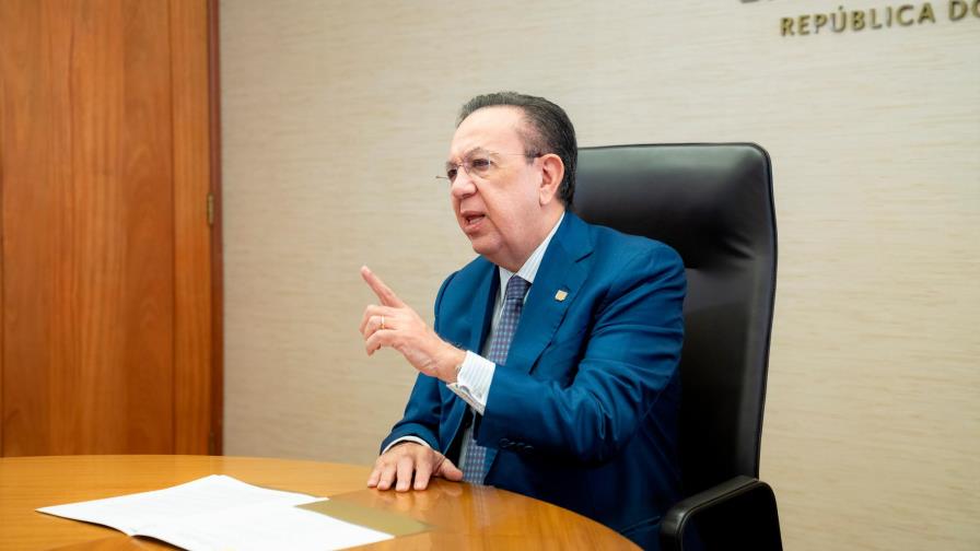 Recuperación económica dominicana estaría condicionada a vacunación y reactivación del turismo
