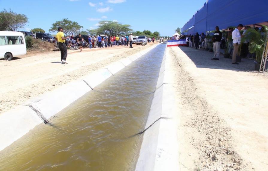 Presidente entrega 19 obras hídricas en Santiago y Línea Noroeste