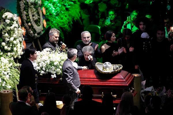 Vicente Fernández deja un legado emocional para muchas generaciones