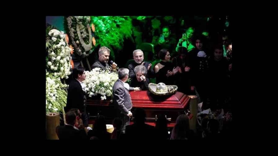 Vicente Fernández deja un legado emocional para muchas generaciones