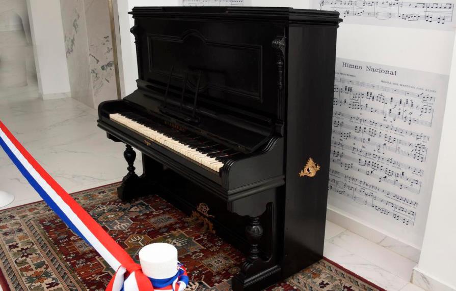 Entregan restaurado el piano donde se tocaron las primeras notas del Himno Nacional 