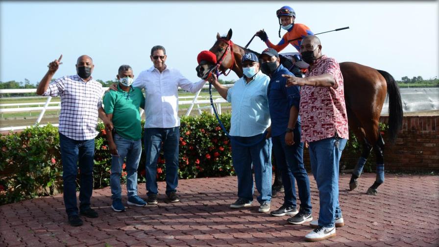Gio Mambo gana clásico Sprinters en el V Centenario y el pool paga sobre los 8 mil pesos Gio Mambo gana clásico Sprinters en el V Centenario y el pool paga sobre los 8 mil pesos