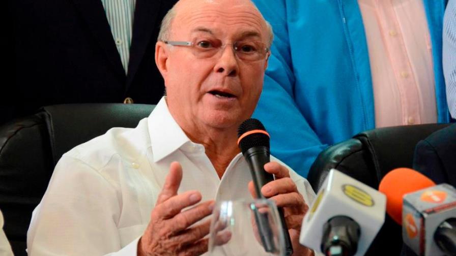 “Voten por la calva”,  dice Hipólito a sus seguidores para que no haya confusión en primarias