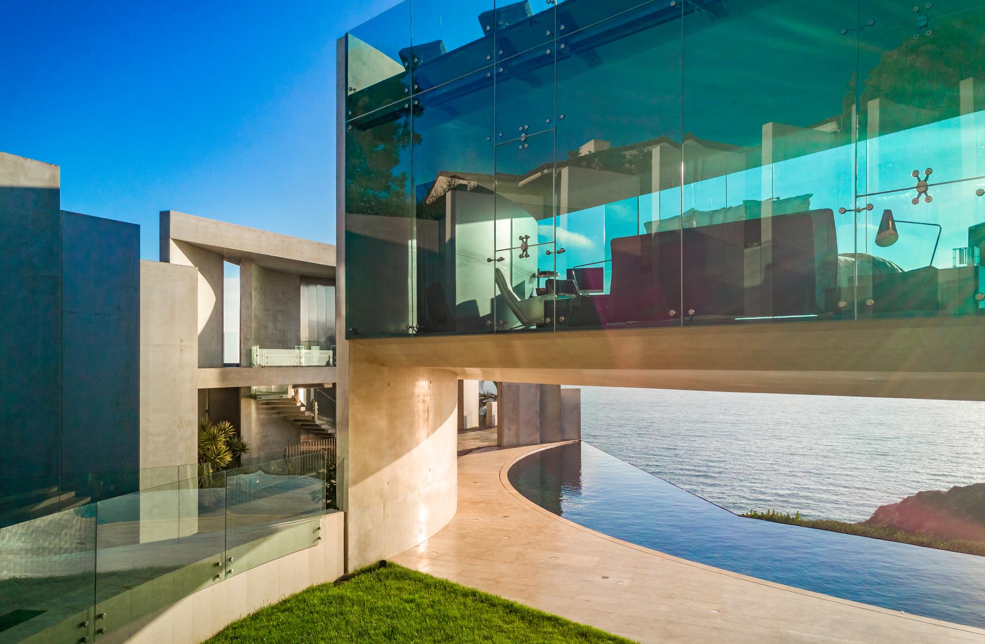 La mansión se encuentra en el área de La Jolla es uno de los lugares más pintorescos de California.