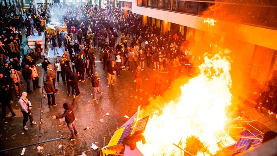 Primer ministro belga denuncia violencia “inaceptable” de manifestantes anticovid