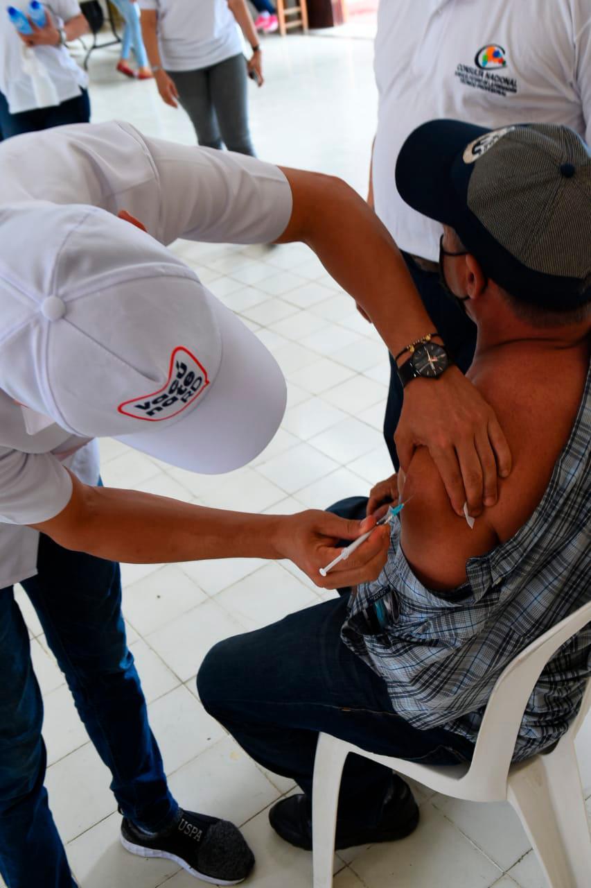 Afirman el 72 % de la población de Hermanas Mirabal ha recibido primera dosis vacuna contra el COVID-19