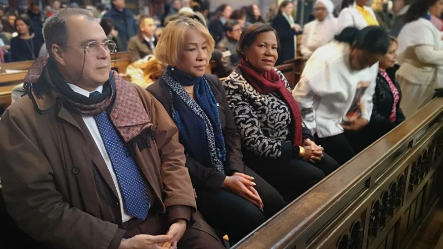 Celebran misa en honor a la virgen de la Altagracia en España y Holanda 