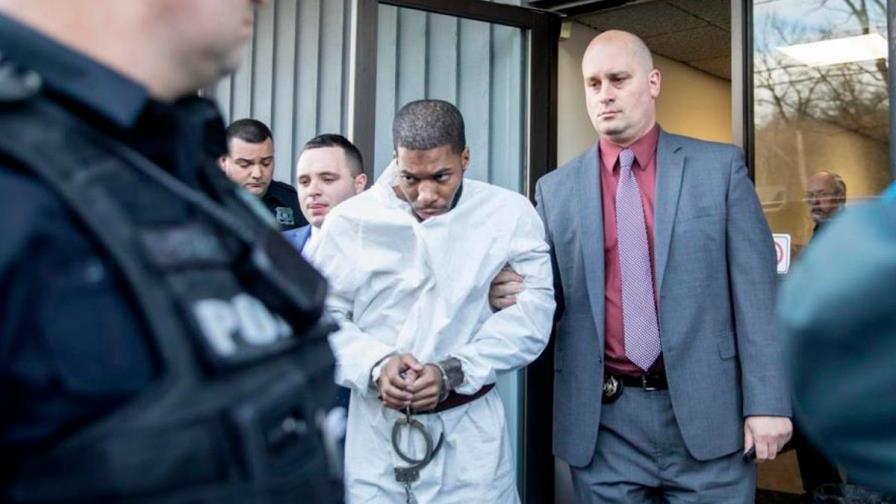 Arrestan a hombre acusado de matar a una pareja y un niño en Nueva York