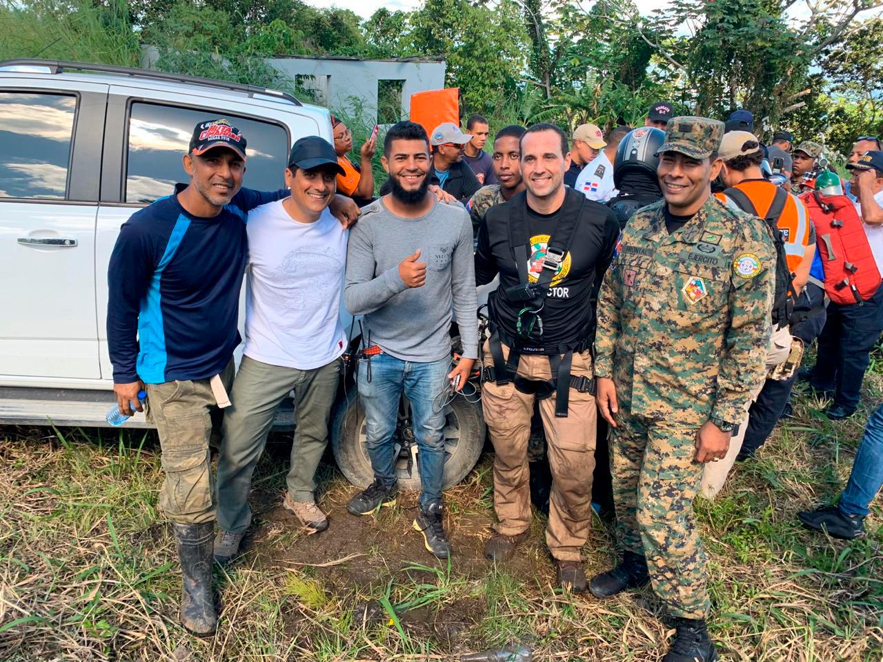 Varias instituciones de rescate del Estado participaron en la operación.