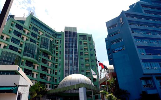 Matan mujer de dos tiros durante intento de atraco en centro de diversión en Santiago