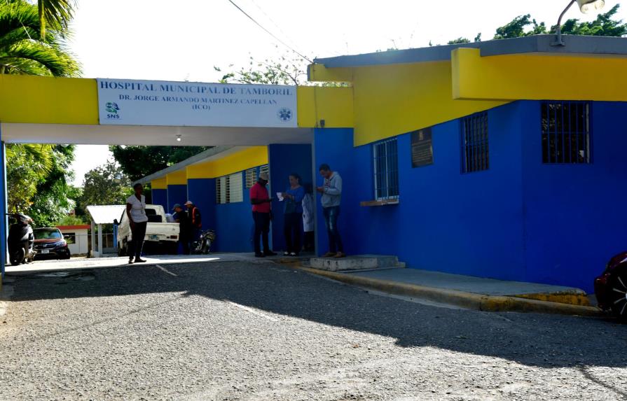 Diez empleados del hospital de Tamboril dan positivo al COVID-19 