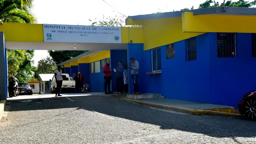 Diez empleados del hospital de Tamboril dan positivo al COVID-19 