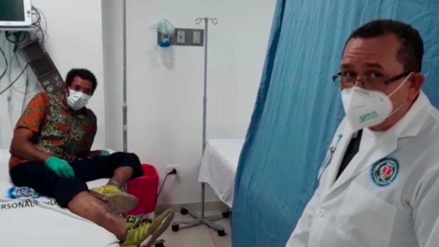 Trasladan a hospital de la Policía a hombre detenido durante toque de queda buscando comida Trasladan a hospital de la Policía a hombre detenido durante toque de queda buscando comida