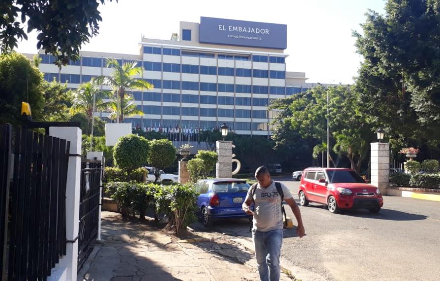 Director del hotel El Embajador dice incendio de anoche no tuvo repercusión 
