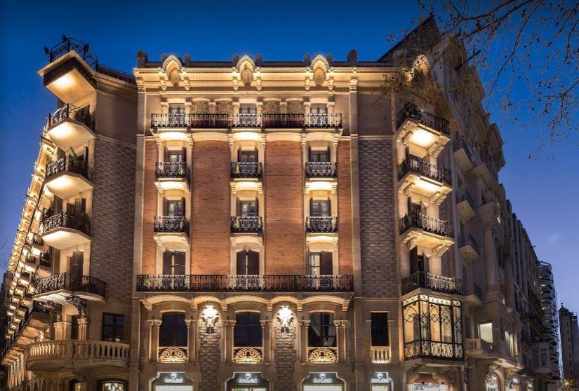 Roban 30 mil euros a familia real de Catar en un hotel de Barcelona