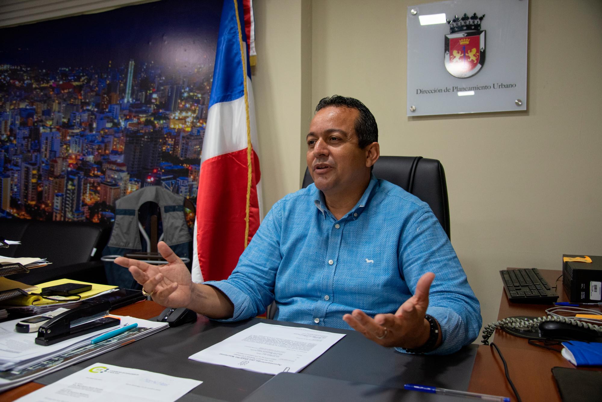 Mayobanex Suazo, director de Planeamiento Urbano de la Alcaldía del Distrito Nacional .