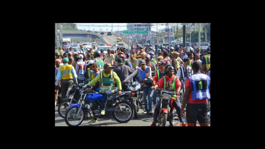 ¿Se debe limitar la circulación de motocicletas durante las festividades navideñas? ¿Se debe limitar la circulación de motocicletas durante las festividades navideñas?