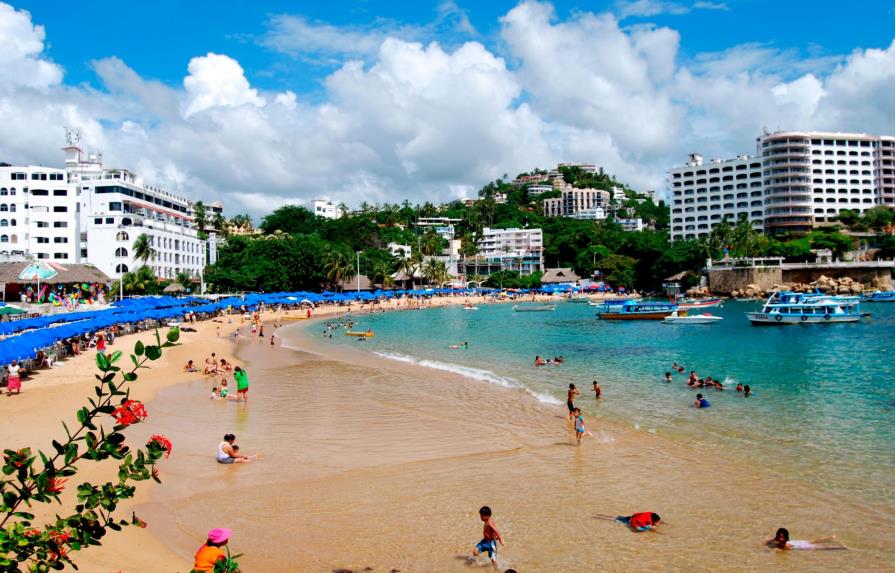 Cinco de las playas más concurridas de Acapulco están contaminadas con bacterias fecales