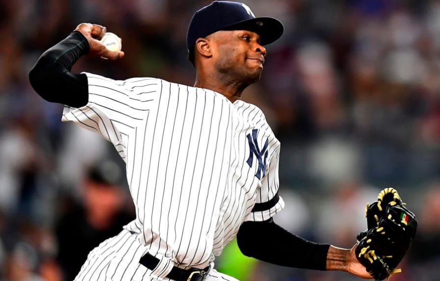 Pitcher dominicano de los Yankees es sancionado por violencia doméstica