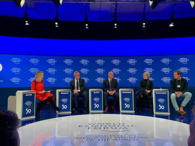 Davos ve en inteligencia artificial y 5G las claves de la economía digital