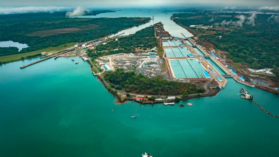 Canal de Panamá inicia cobro de cargo por agua para garantizar el recurso