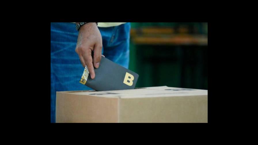 España sugiere a la JCE celebrar el voto en el exterior por correo