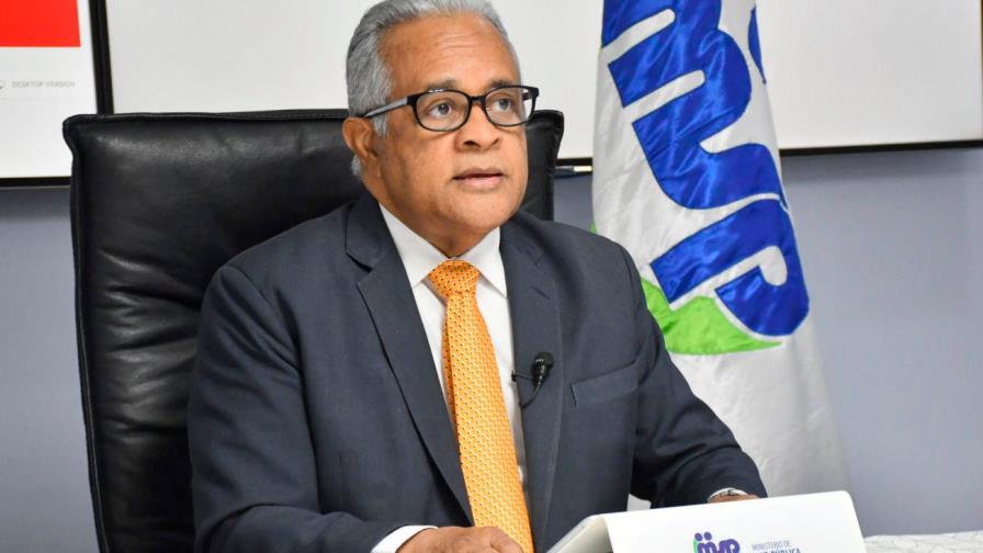 Ministro de Salud confirma que el país está inscrito para recibir vacunas contra COVID-19 Ministro de Salud confirma que el país está inscrito para recibir vacunas contra COVID-19