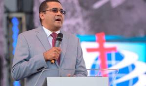 Pastor evang&eacute;lico dice declaraciones del papa sobre uniones gay busca tapar errores de curas ped&oacute;filos