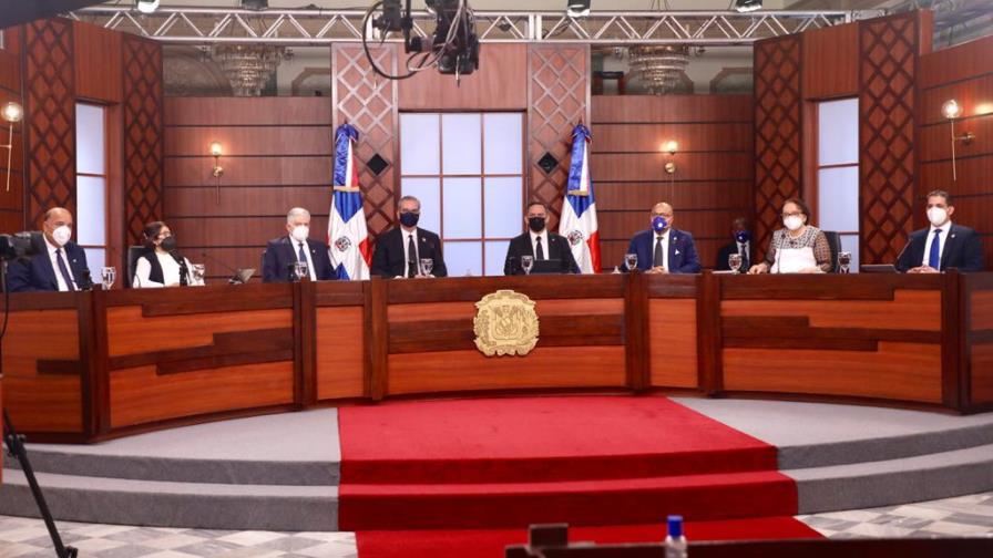Abinader desea éxitos y suerte a aspirantes a la Suprema Corte de Justicia 