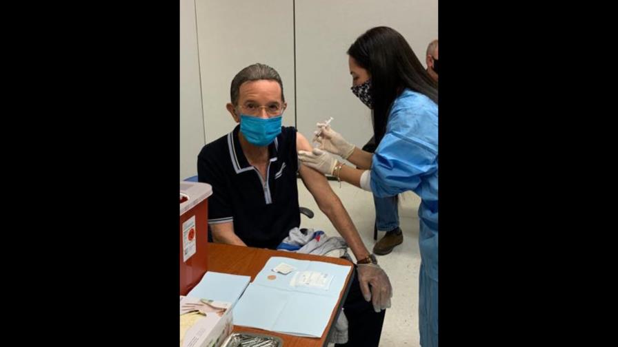 Amable Aristy Castro recibe segunda dosis de vacuna anticovid Amable Aristy Castro recibe segunda dosis de vacuna anticovid