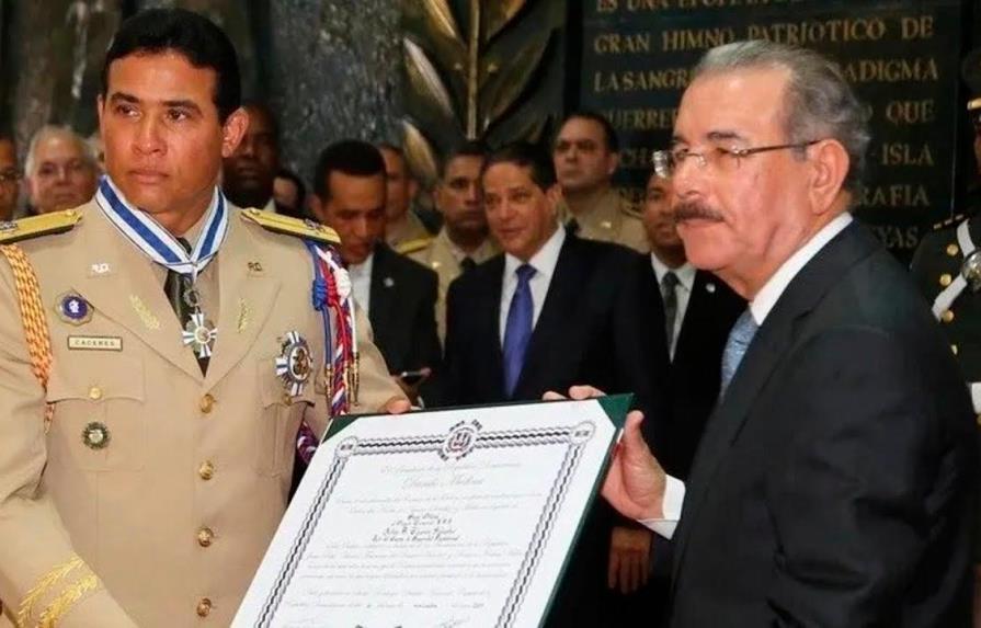 Apresan al jefe de seguridad de Danilo Medina y otras cuatro personas vinculadas al militar