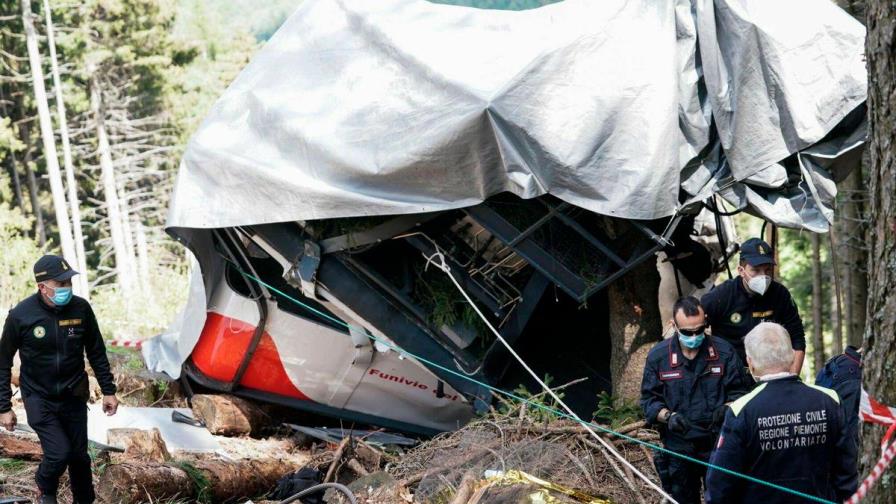 Orden de arresto para abuelo que secuestró a su nieto superviviente en Italia