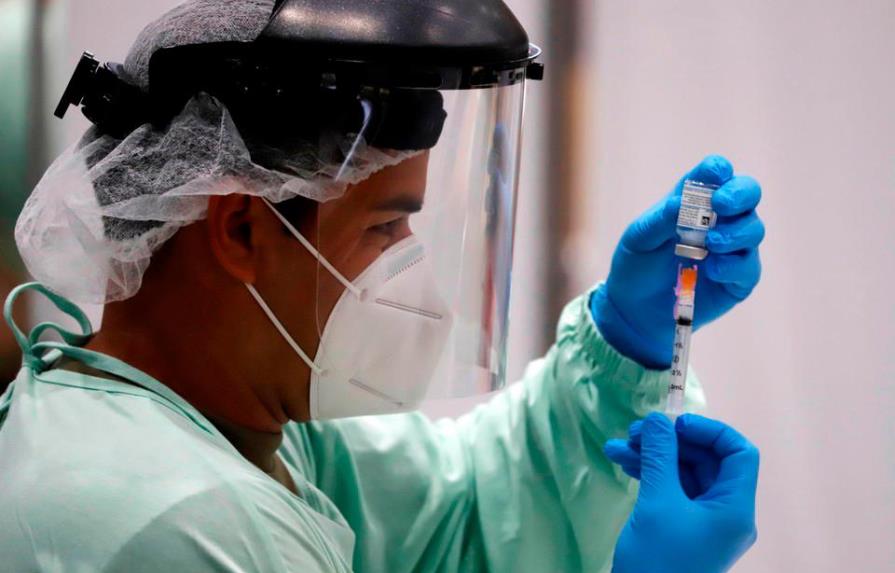 El Gobierno de Puerto Rico urge vacunación ante el repunte de casos de covid