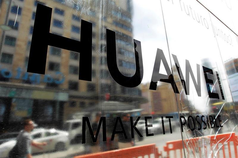 Google permitirá a Huawei descargar Google Play pero no actualizar Android