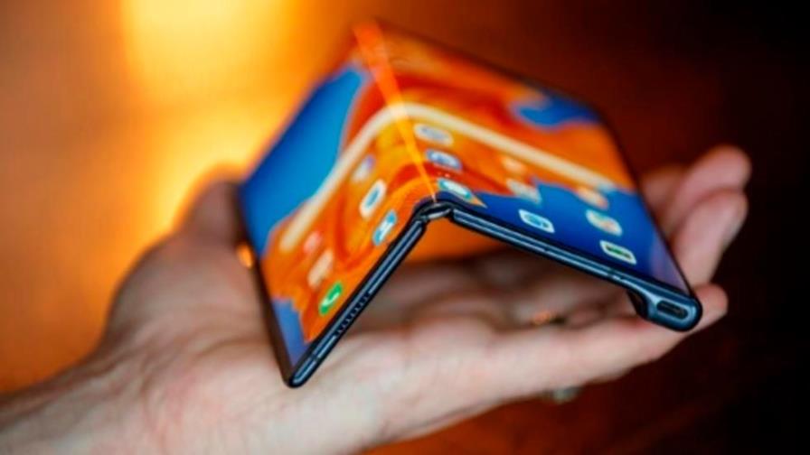 Huawei saca nueva versión de su teléfono plegable