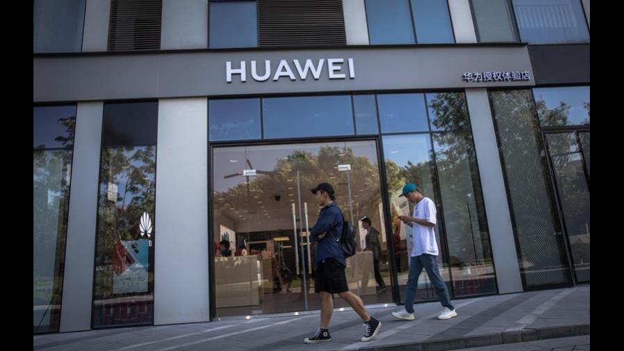 Huawei dice que seguirá actualizando los equipos de sus clientes Huawei dice que seguirá actualizando los equipos de sus clientes