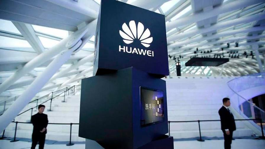 China dio US$75.000 MM a Huawei para ser líder