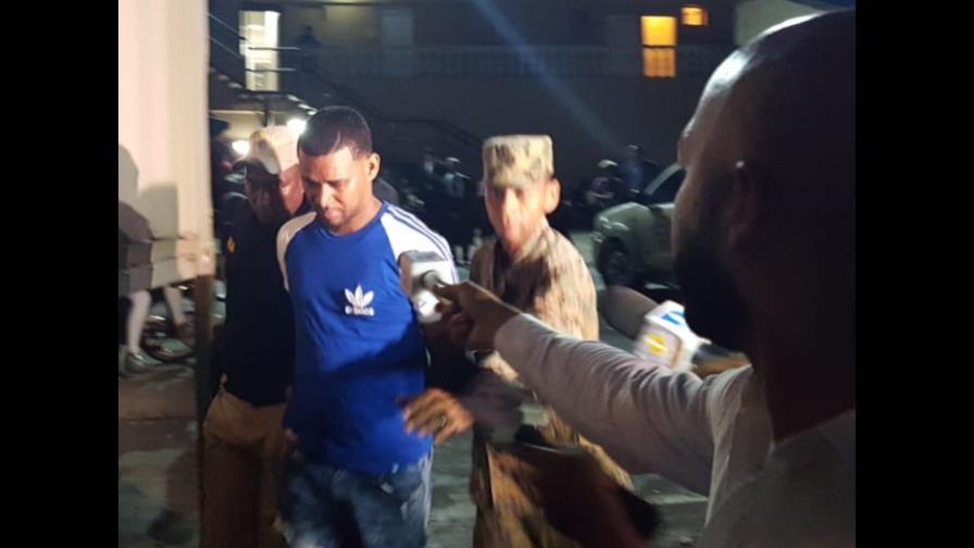  Aplazan para el lunes la coerción del décimo implicado en atentado a David Ortiz