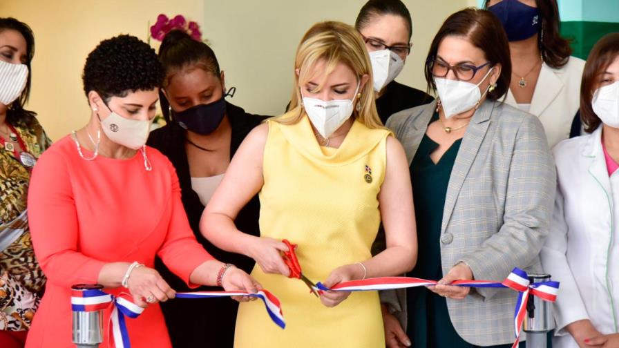 Inauguran en Hospital Hugo Mendoza primera unidad de género para la niñez