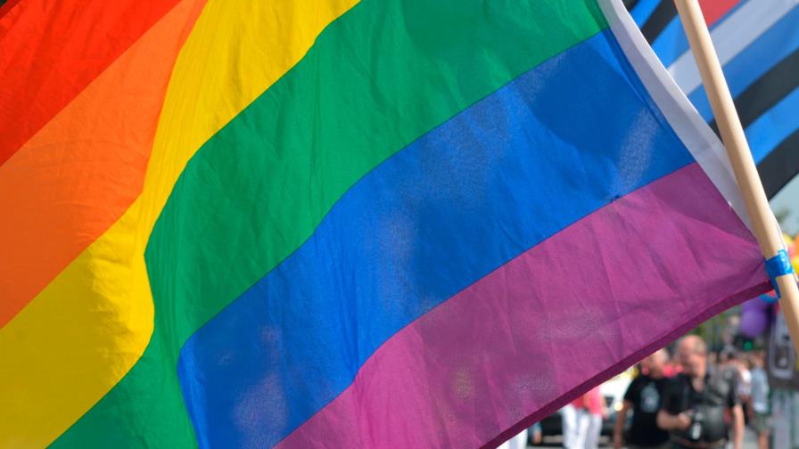 Polémica en Italia por considerar a homosexuales como categoría de riesgo COVID-19 