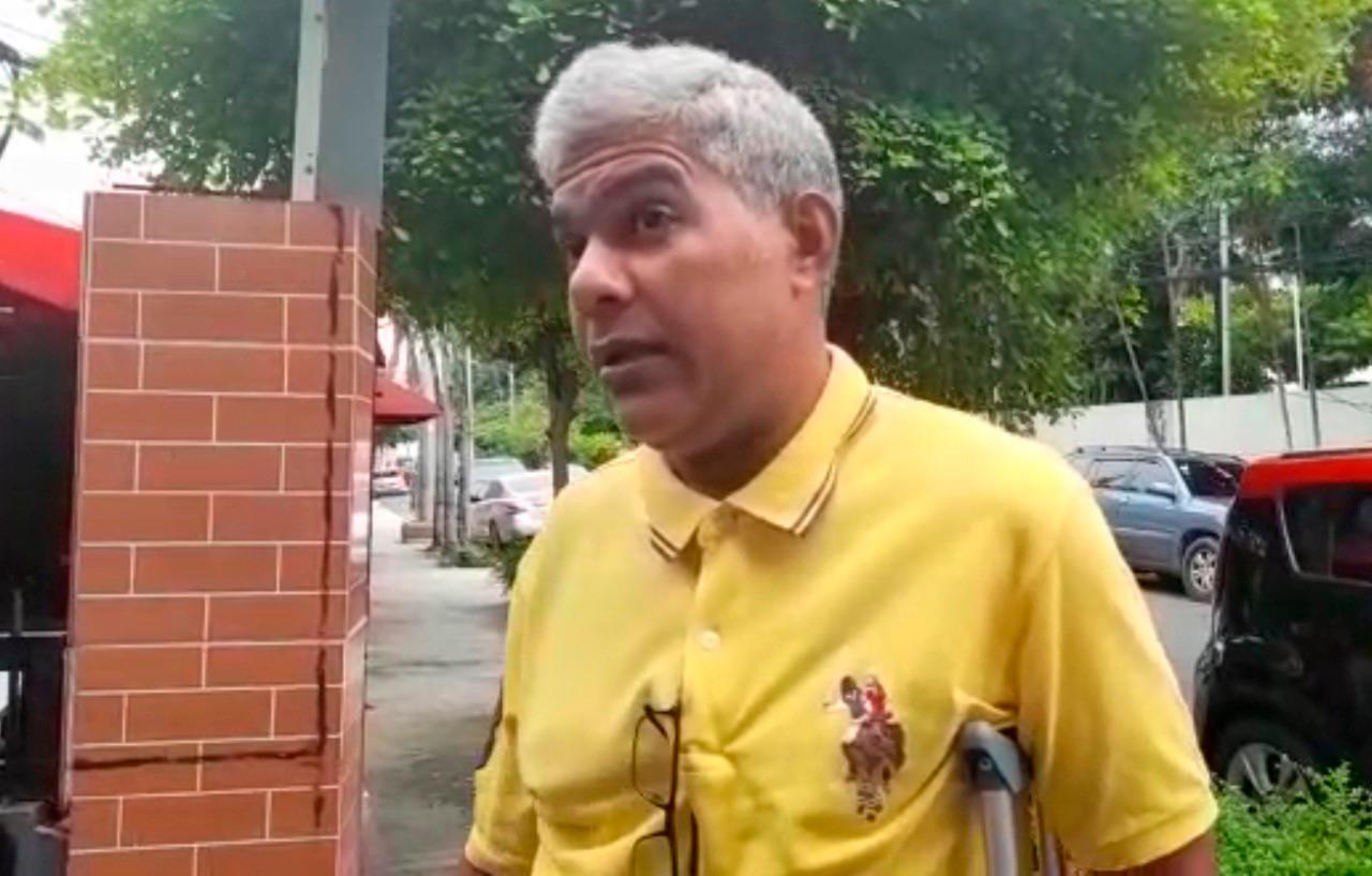 Carlos Manuel Gómez, comerciante.