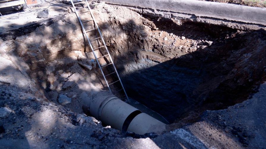 Se hunde tramo de avenida Antonio Guzmán en Santiago