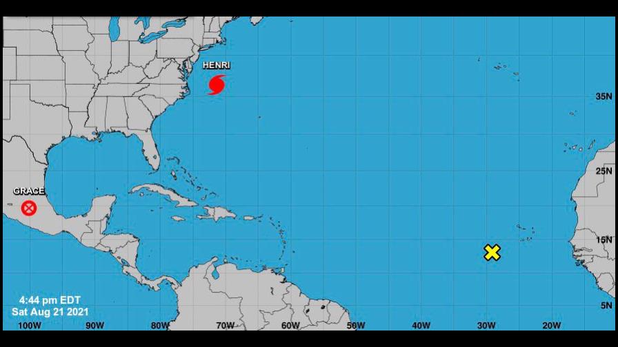 El huracán Henri acelera la velocidad en su avance hacia el noreste de EE.UU.